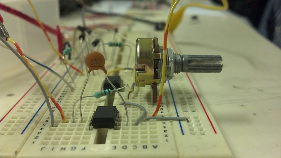 Cration dun modle FIDES pour les composants de type  Potentiomtres  (potentiomtre de recopie)